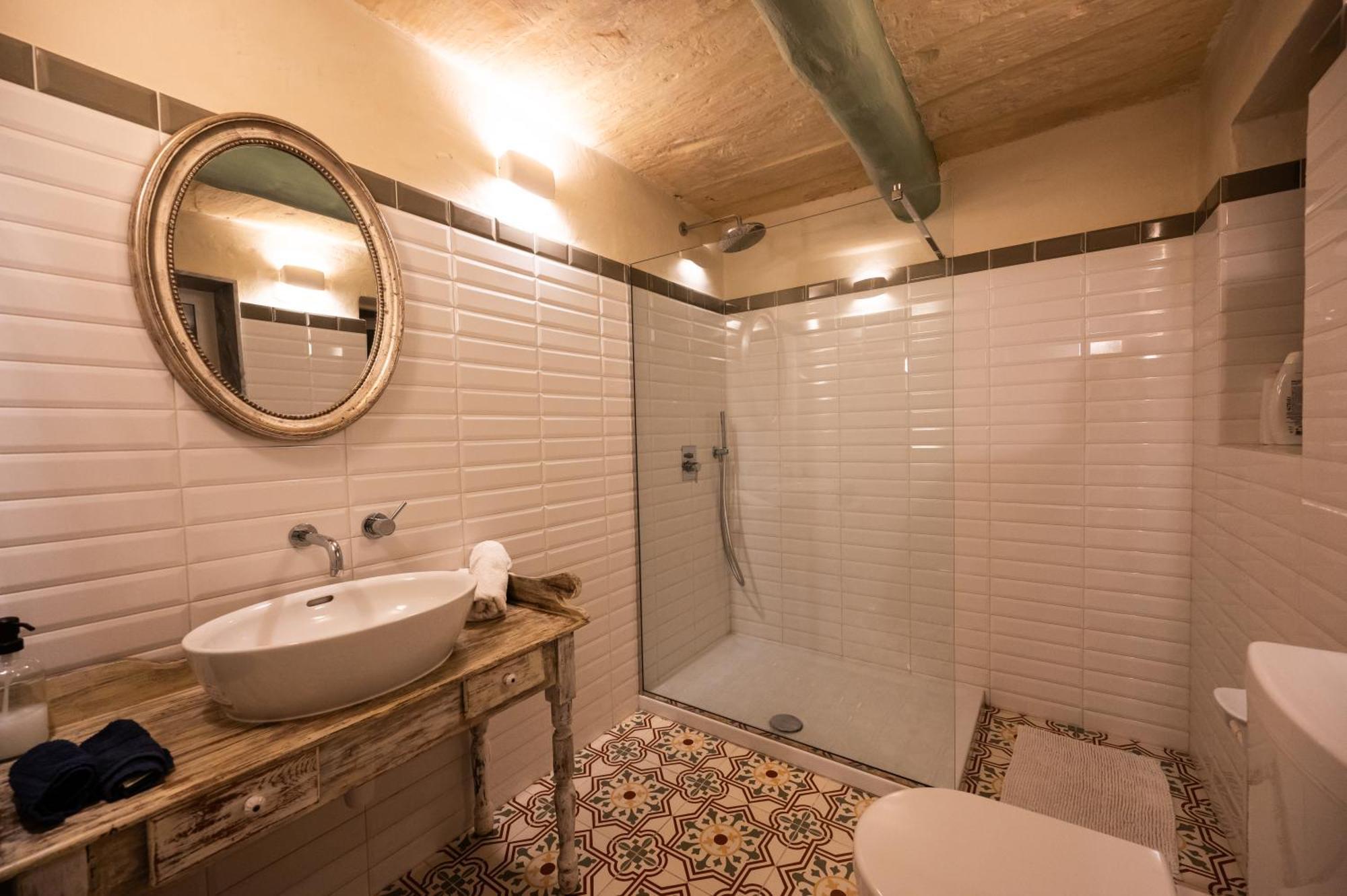 Arcanum Apartment 1 Very Close To Seafront Bus Station And Ferry To Valletta Senglea Exterior foto